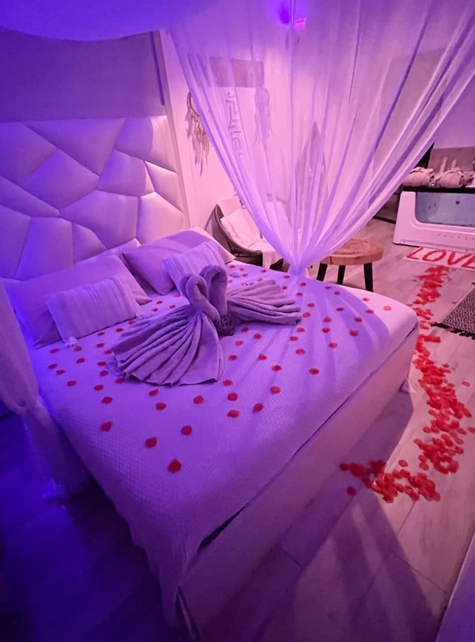 Villa Cocoon - Love Room Cocooning & 50 Nuances Cuges-les-Pins Exteriér fotografie